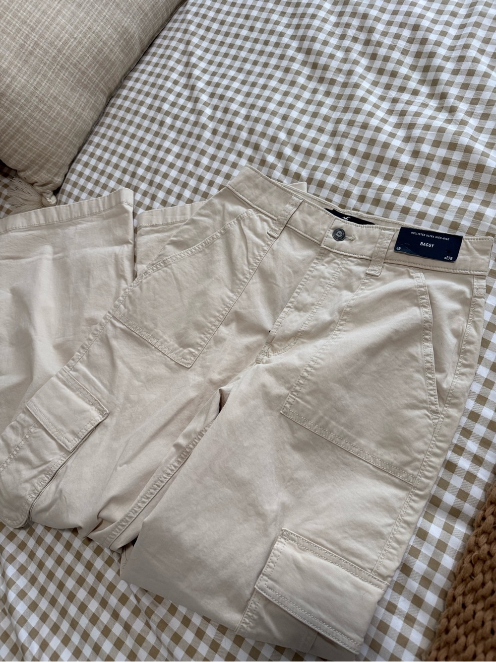 Hollister ultra high-rise baggy pants